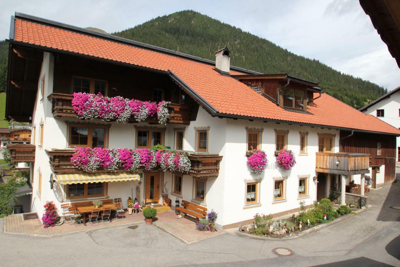 Rimmlhof & Rimmlstube Hotel Berwang Exterior photo
