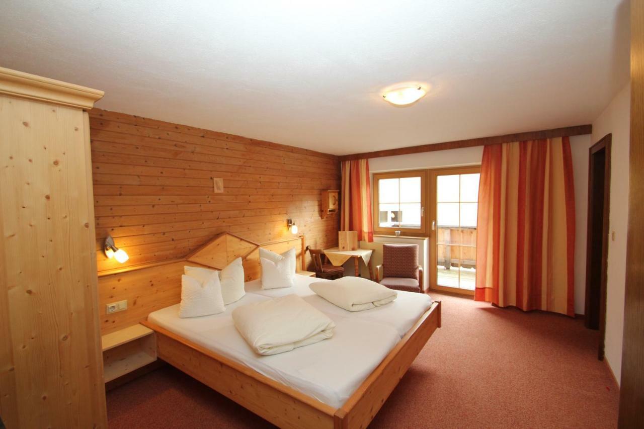 Rimmlhof & Rimmlstube Hotel Berwang Exterior photo